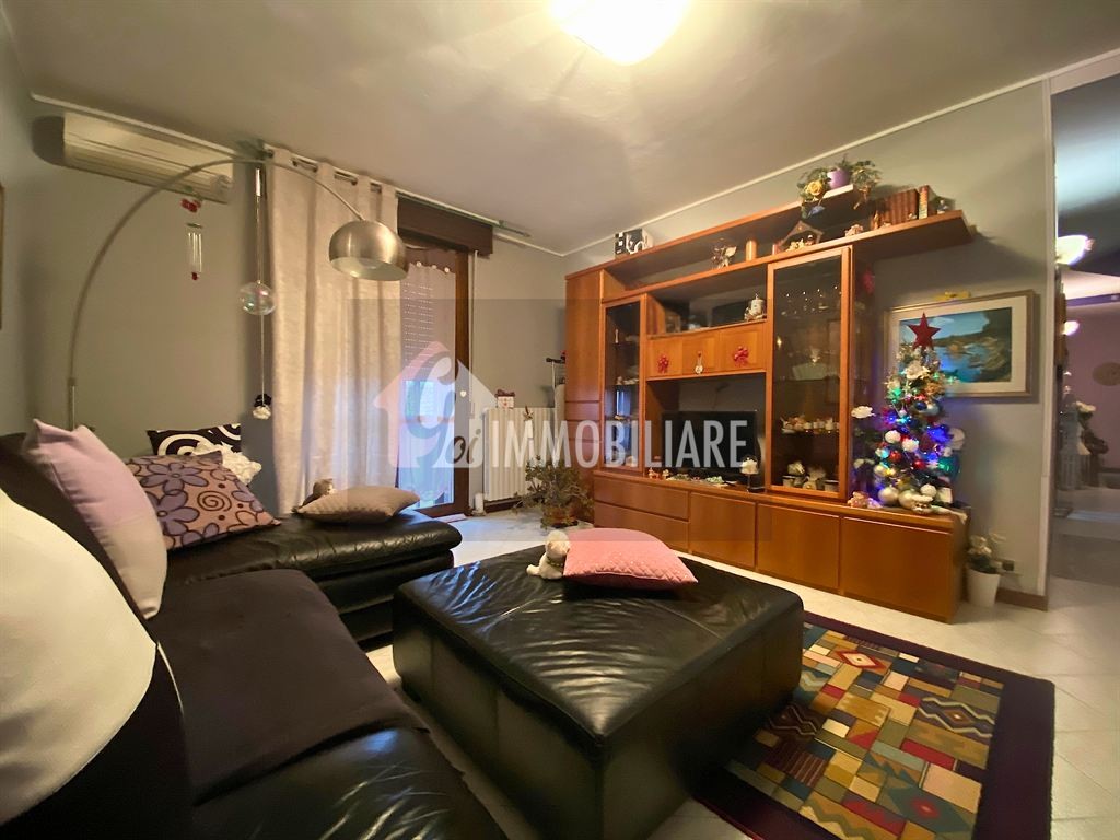 Appartamento su 2 livelli con cantina e garage